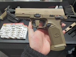 18.11.18FNX45.jpg