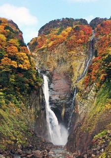 22.09.30称名滝.jpg
