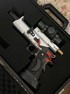 24.09.22CAPGUN.jpg
